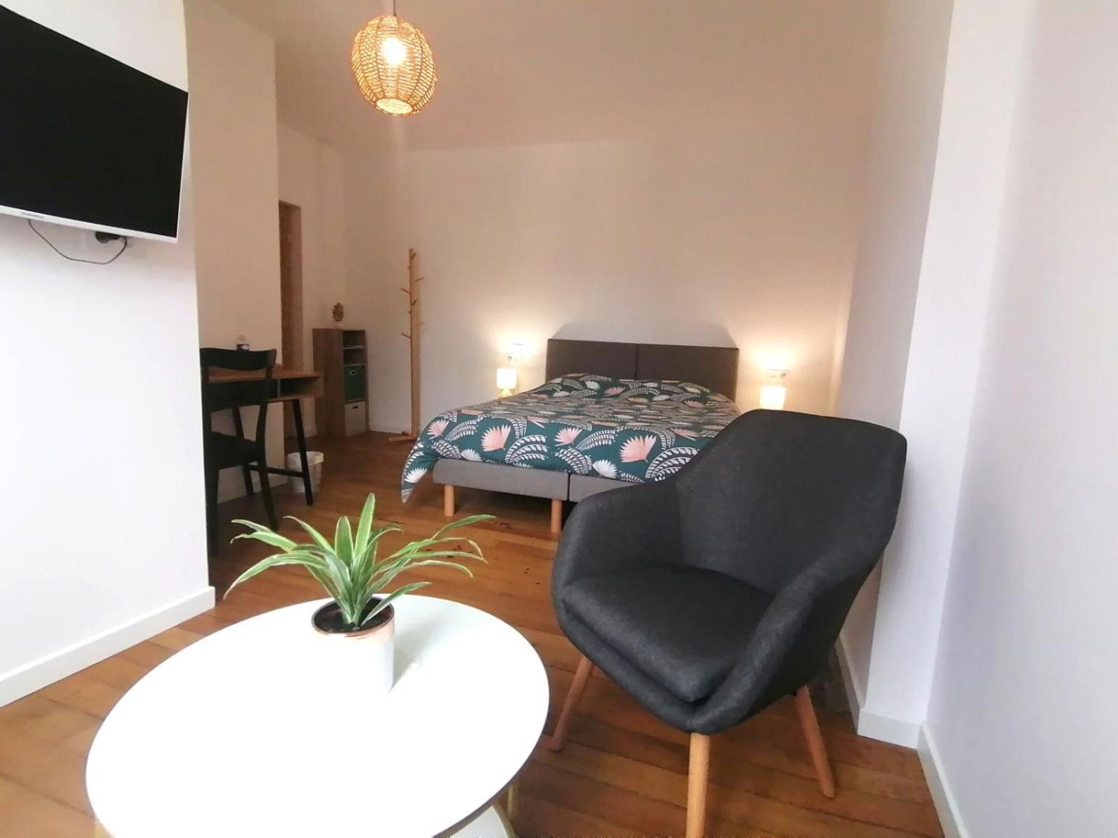 Avesnes-sur-Helpe Le Relais Napoleon B&B 외부 사진