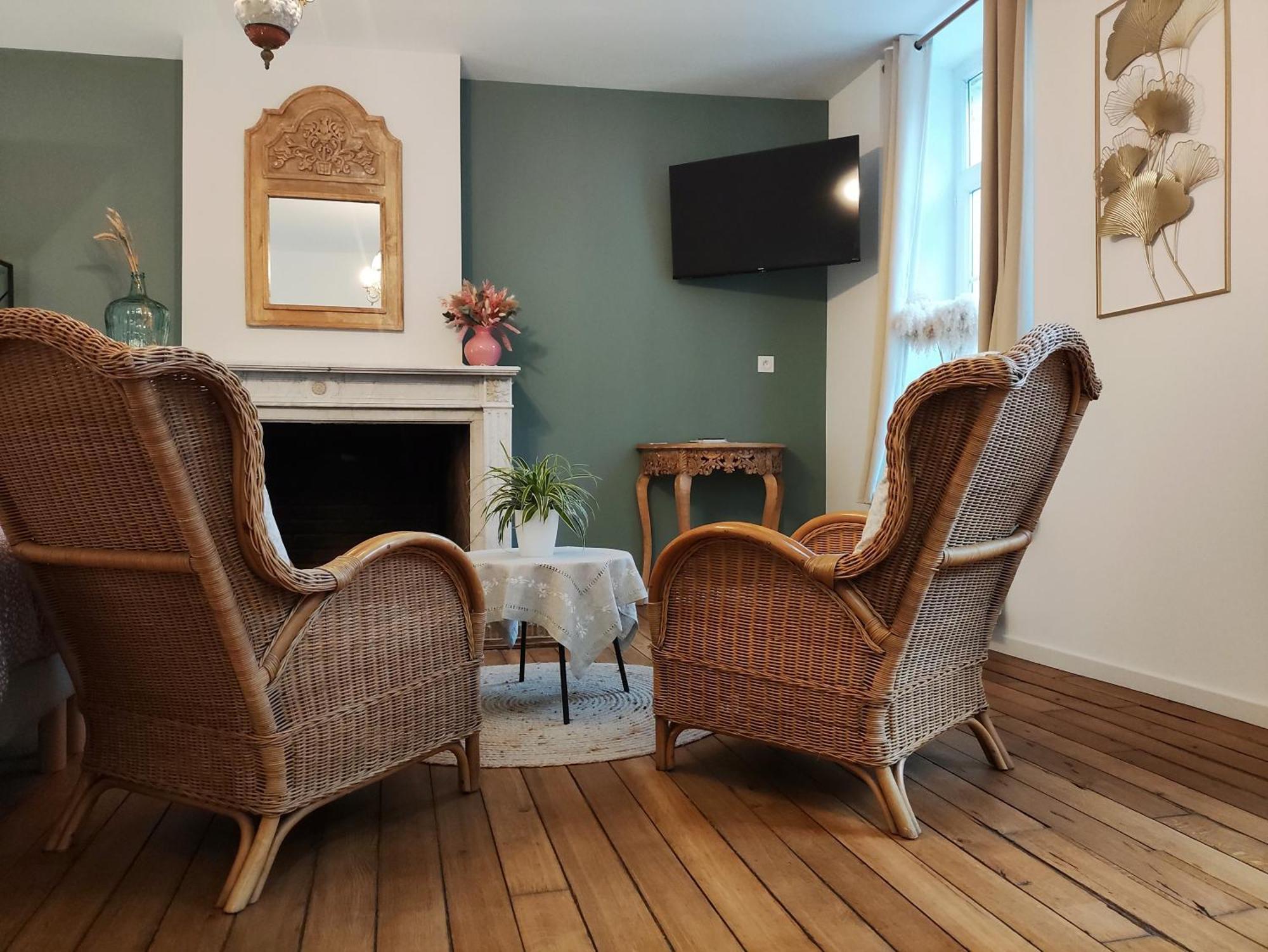 Avesnes-sur-Helpe Le Relais Napoleon B&B 외부 사진