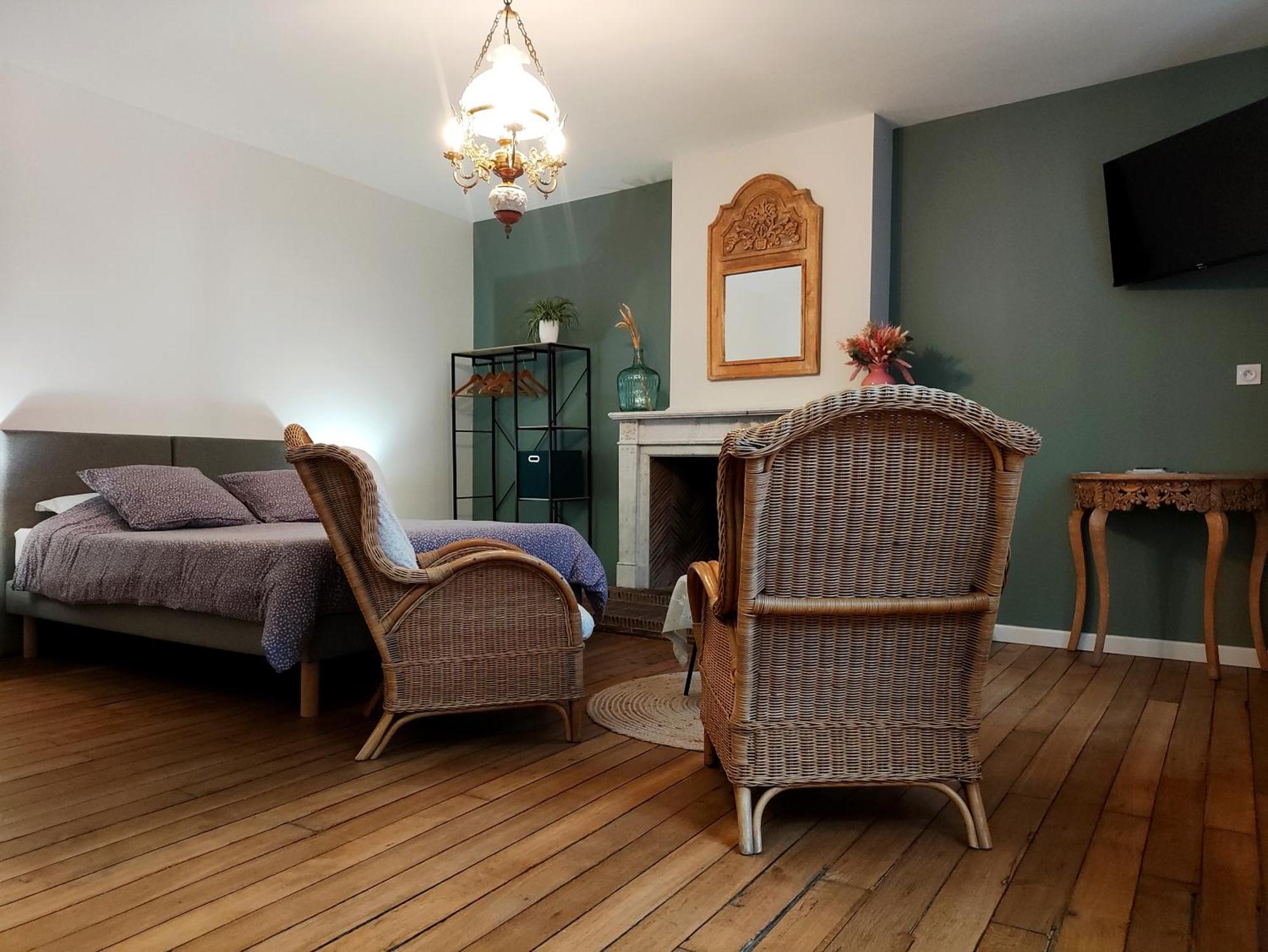 Avesnes-sur-Helpe Le Relais Napoleon B&B 외부 사진