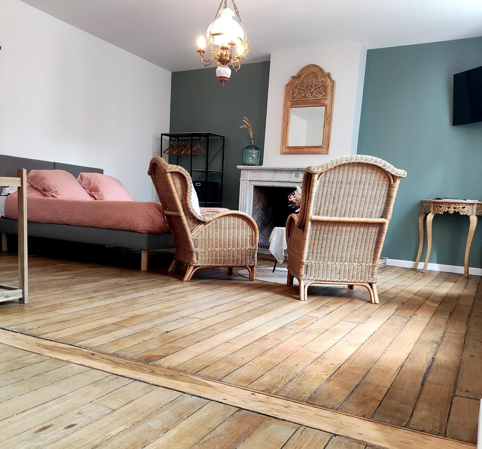 Avesnes-sur-Helpe Le Relais Napoleon B&B 외부 사진